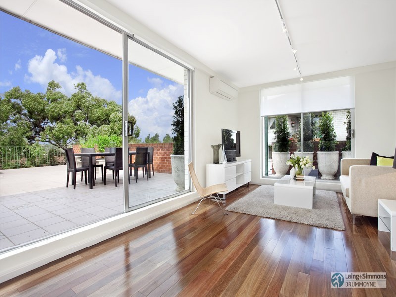 8/12 Bortfield Drive, Chiswick NSW 2046