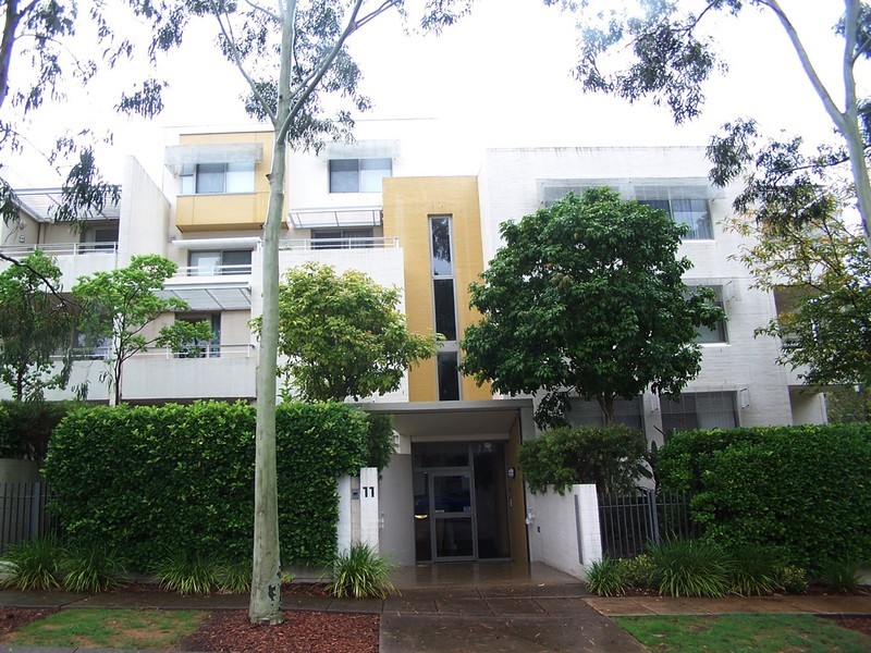 8/11 Blaxland Avenue, Newington NSW 2127