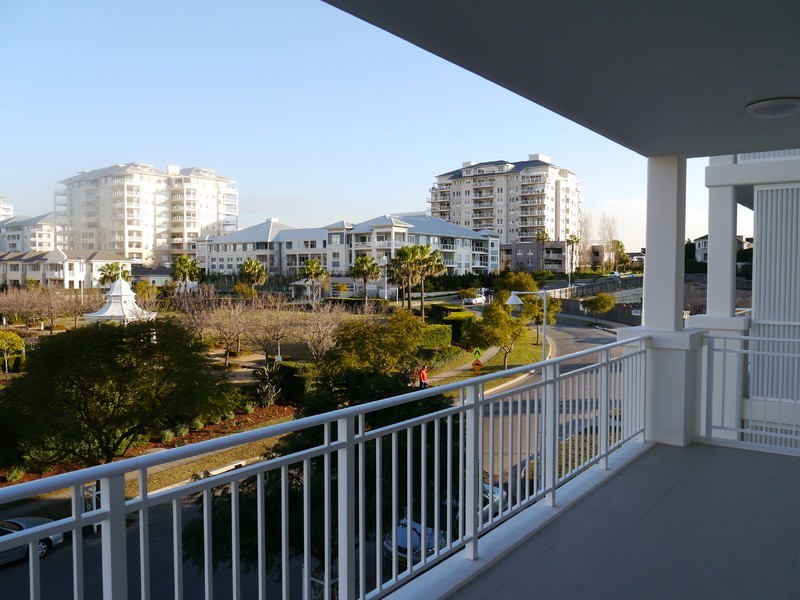 310/3 Palm Avenue, Breakfast Point NSW 2137