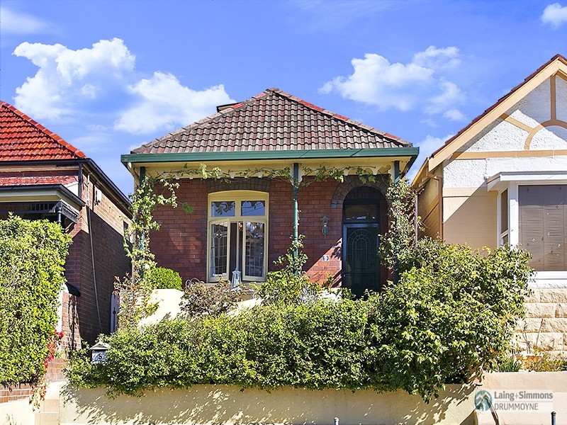 9 Ullathorne Street, Drummoyne NSW 2047