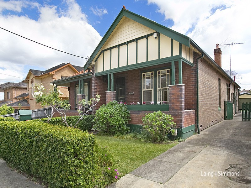 8 Abbotsford Parade, Abbotsford NSW 2046