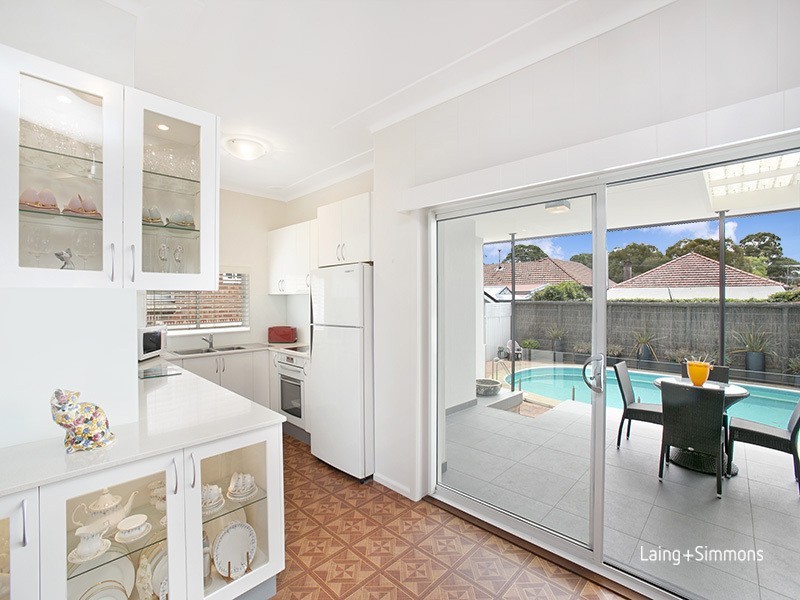 34 Clare Crescent, Russell Lea NSW 2046