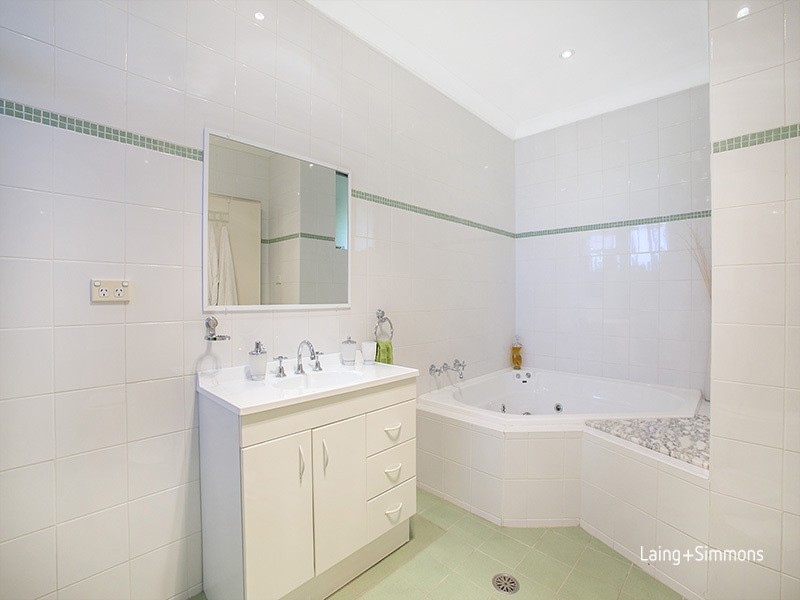 2/58  Hampden Road, Russell Lea NSW 2046