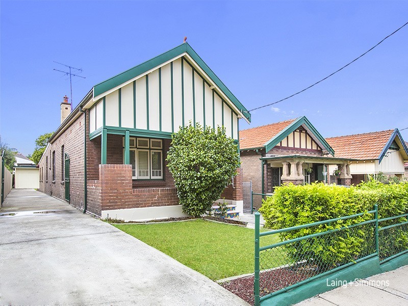 7 Walker Avenue, Haberfield NSW 2045