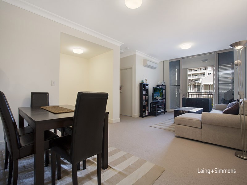 203/10-16 Vineyard Way, Breakfast Point NSW 2137