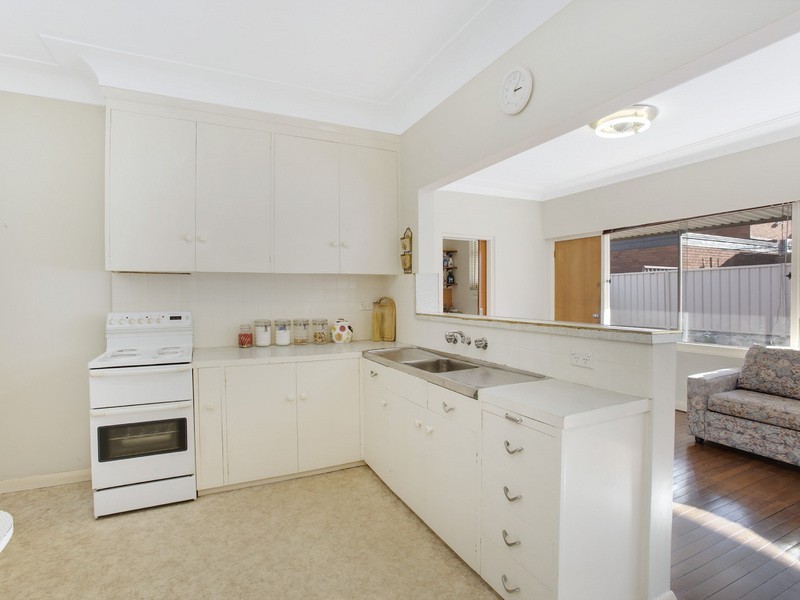 9 McCulloch Street, Russell Lea NSW 2046