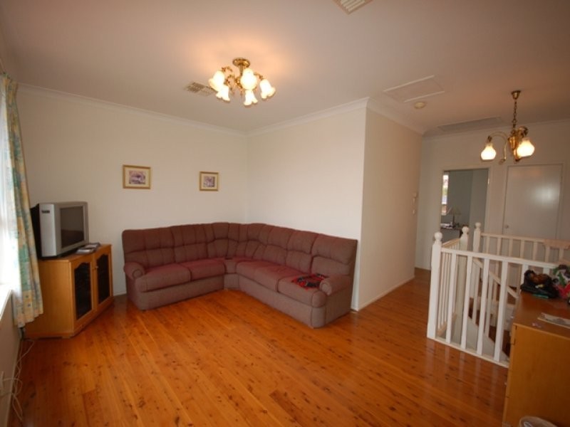 6 Barcom Street, Merrylands West NSW 2160