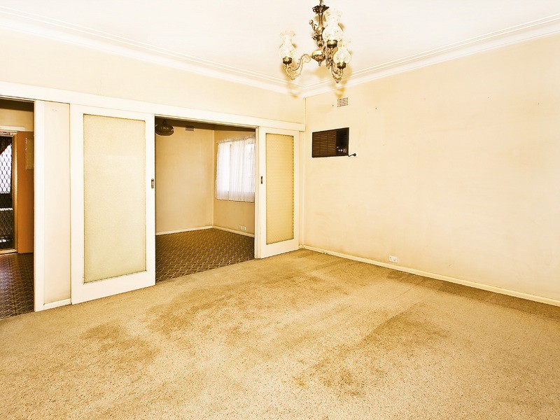 56 MIMOSA ROAD, Bossley Park NSW 2176