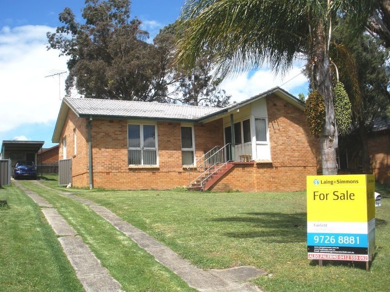 16 CORBEN AVE, Moorebank NSW 2170