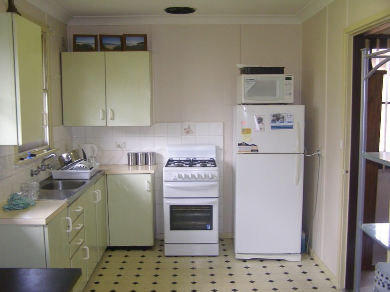 16 CORBEN AVE, Moorebank NSW 2170