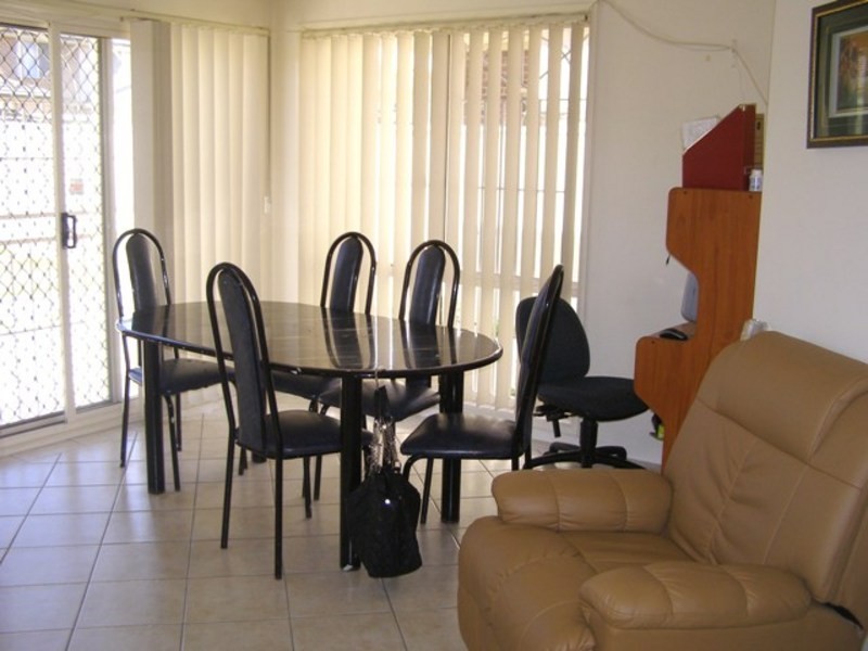 Fairfield East NSW 2165