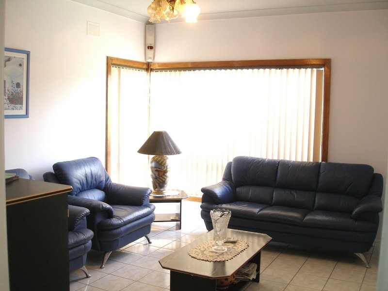 Fairfield West NSW 2165