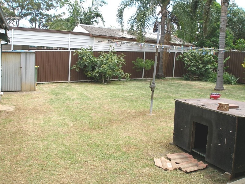 Fairfield West NSW 2165