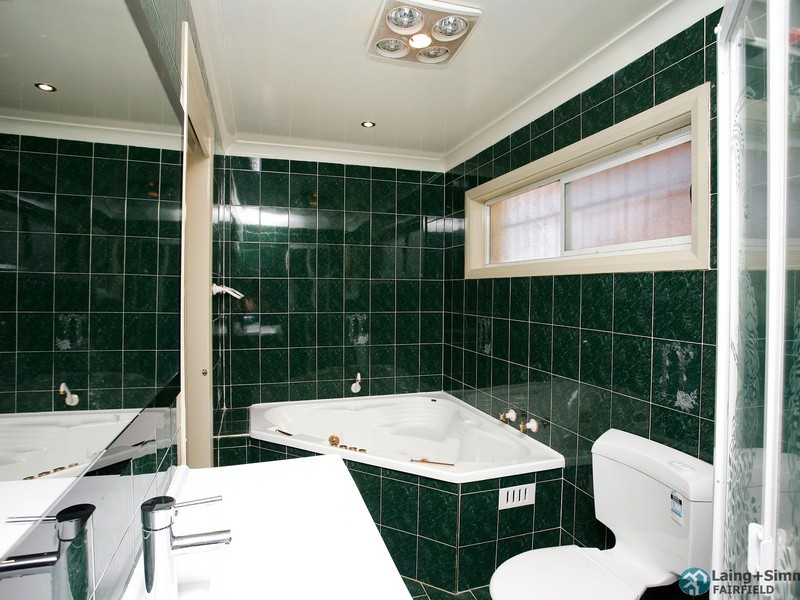 Fairfield West NSW 2165