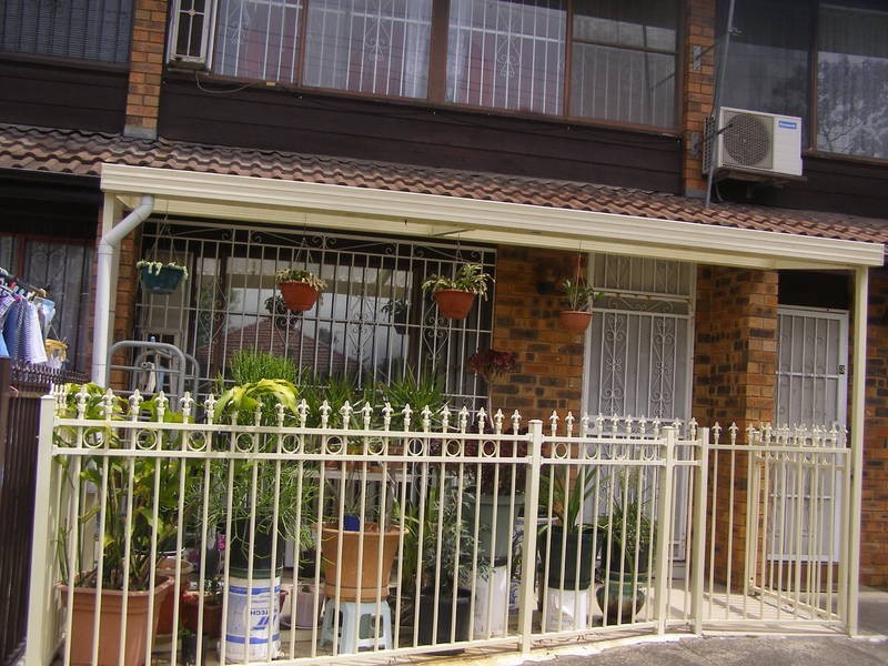 4/18 Holland Cres, Casula NSW 2170