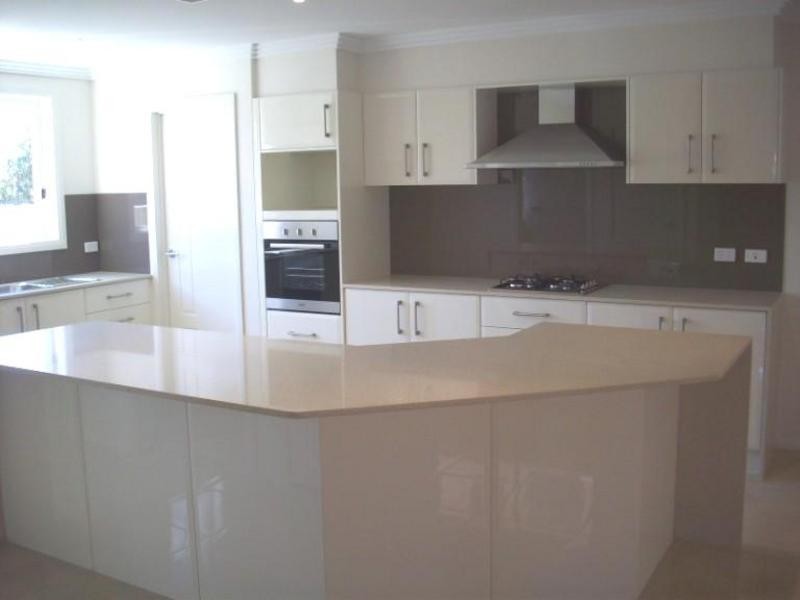 West Hoxton NSW 2171