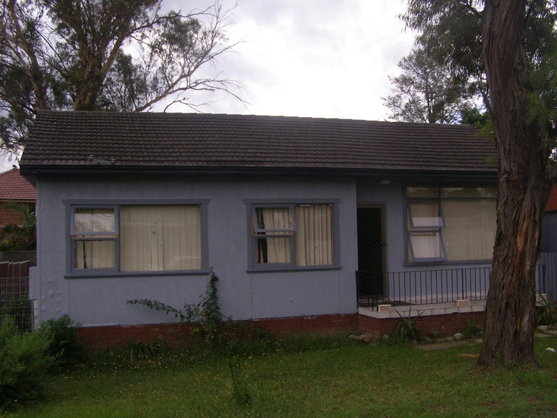 Fairfield NSW 2165