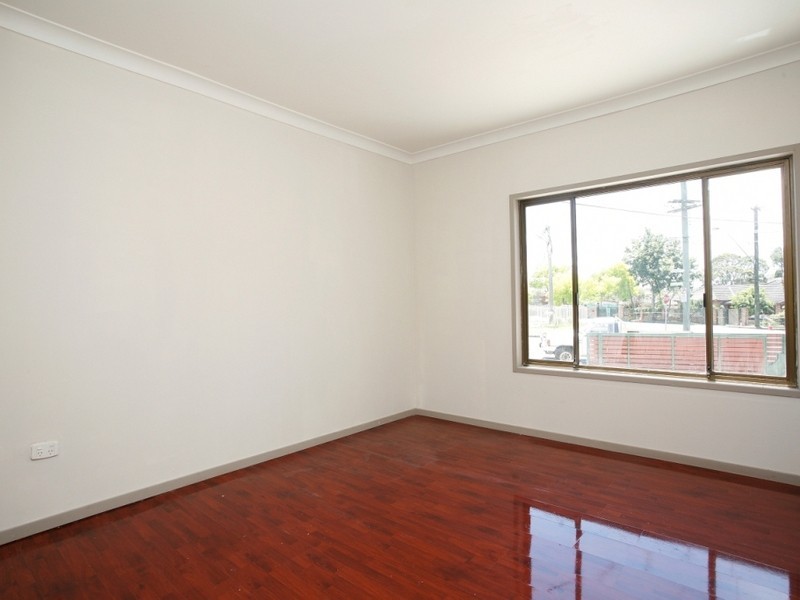 Fairfield NSW 2165