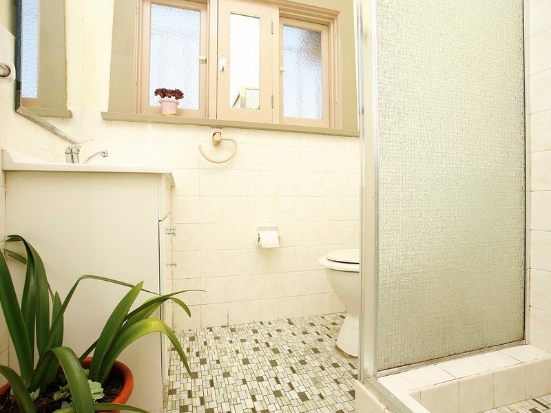 130 Dennis, Lakemba NSW 2195