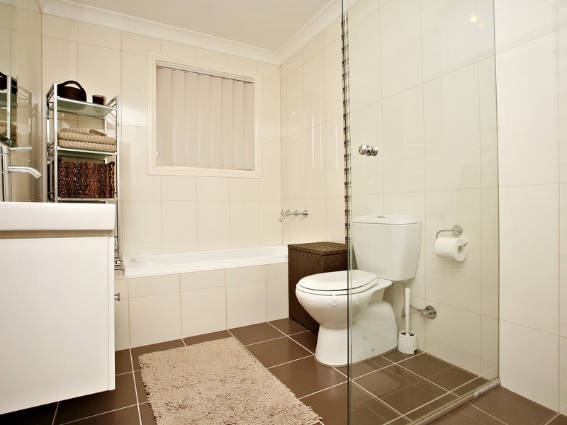 Fairfield West NSW 2165