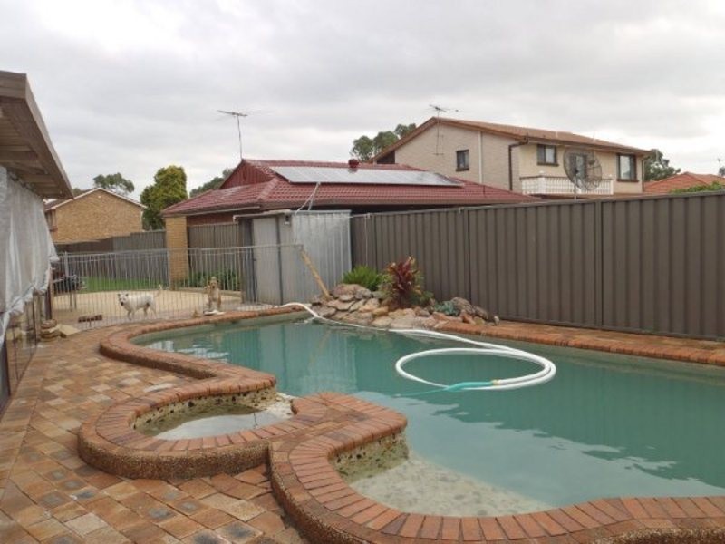 Fairfield West NSW 2165