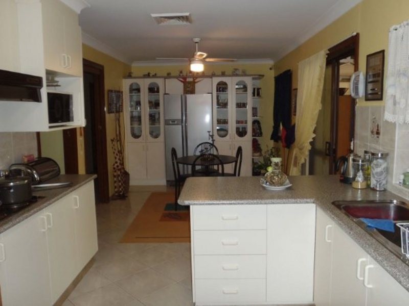 Fairfield West NSW 2165