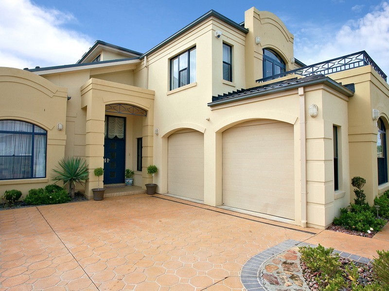 23 GARMENT, Fairfield West NSW 2165