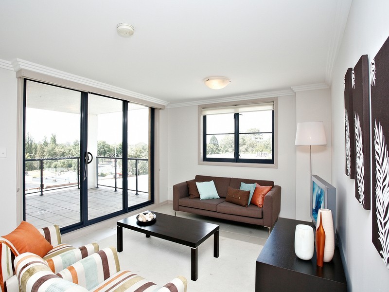 343/360 The Horsley Drive, Fairfield NSW 2165