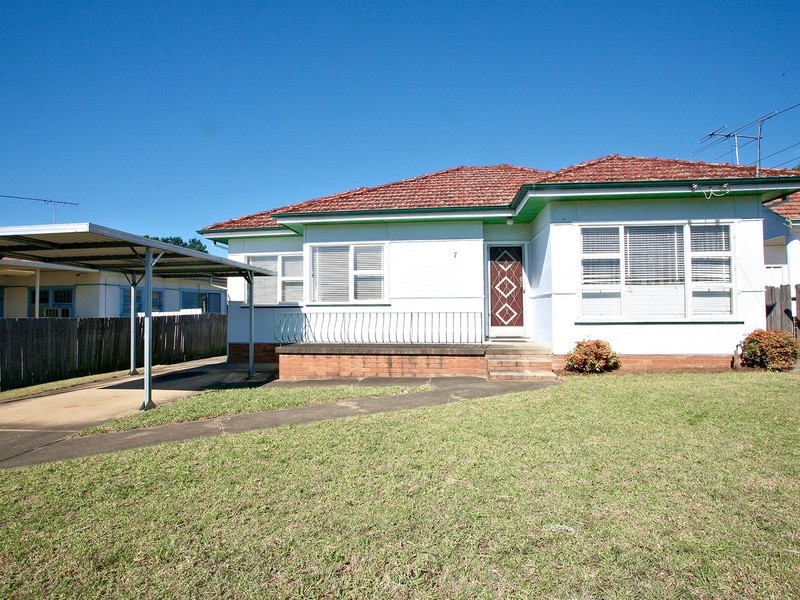 Fairfield NSW 2165
