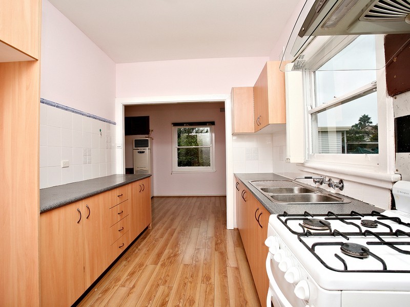 23 Cockburn Crescent, Fairfield East NSW 2165