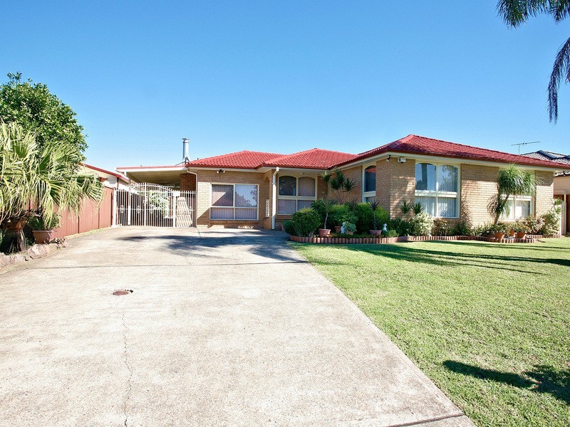 3 MARBLE CLOSE, Bossley Park NSW 2176