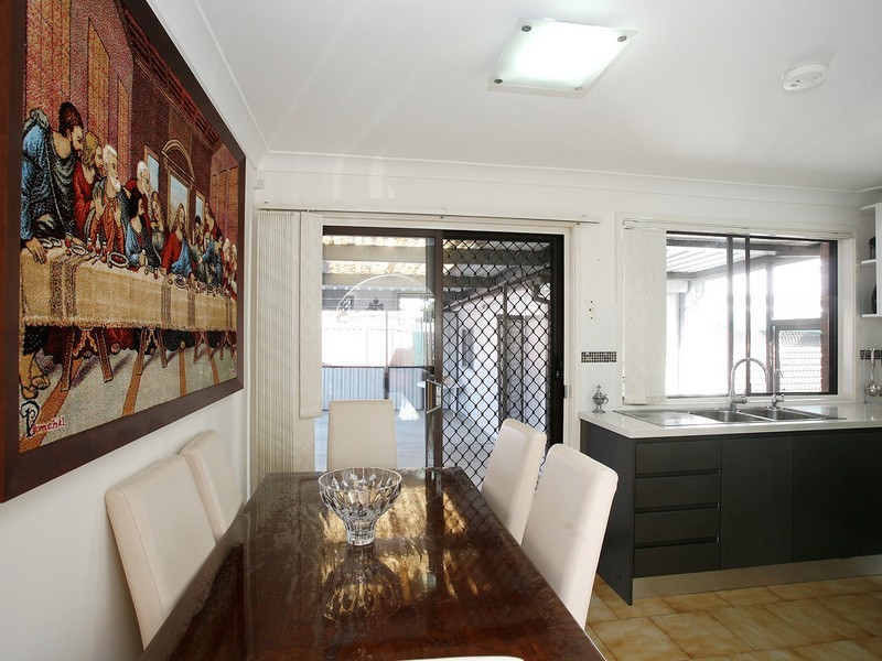 10 COWPER PLACE, Wetherill Park NSW 2164