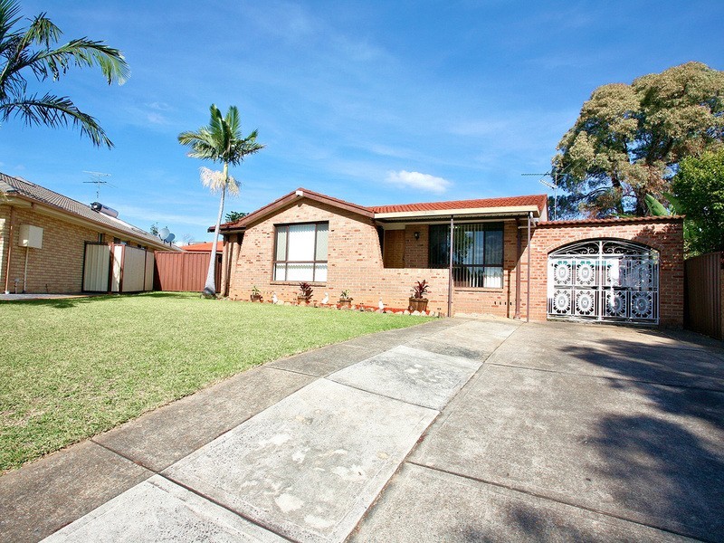 10 COWPER PLACE, Wetherill Park NSW 2164