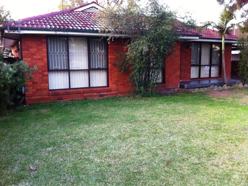Fairfield West NSW 2165