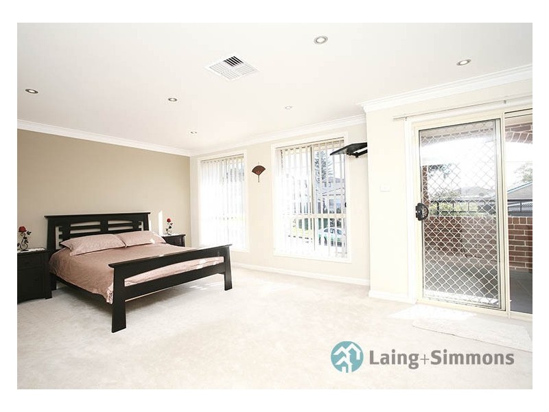 11 BRENTWOOD ST, Fairfield West NSW 2165