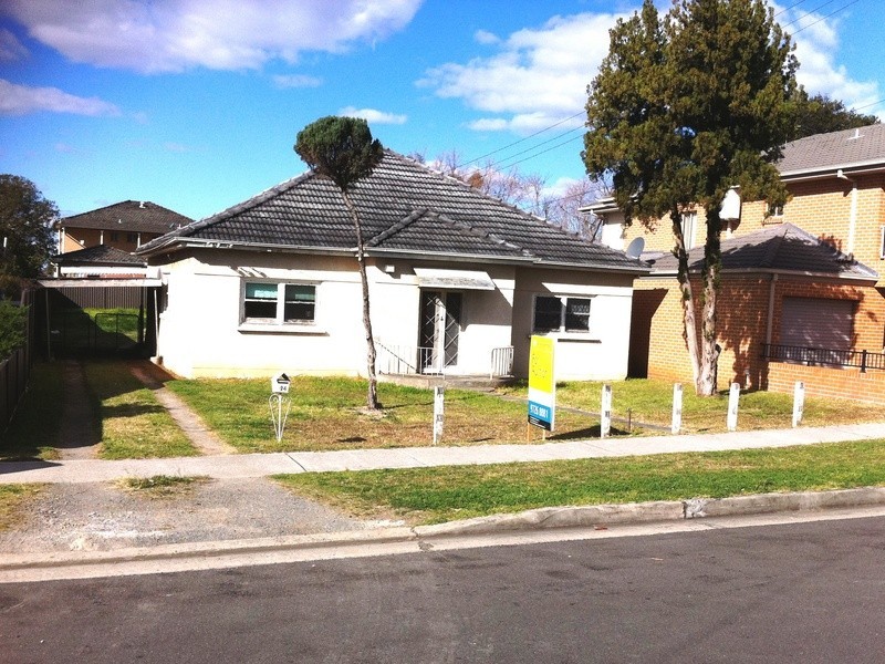 24 Derby st, Canley Heights NSW 2166