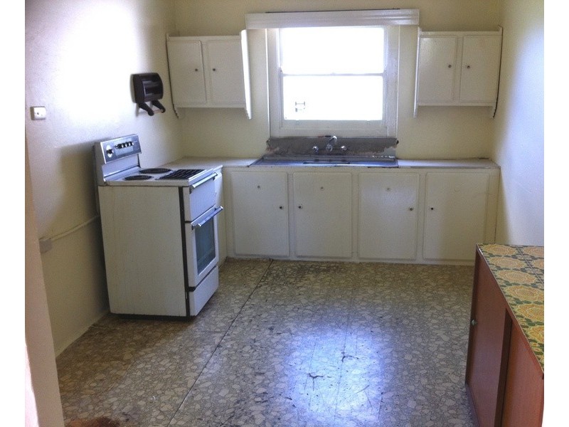 24 Derby st, Canley Heights NSW 2166