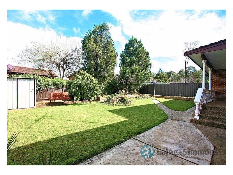 16 Hornet St, Greenfield Park NSW 2176
