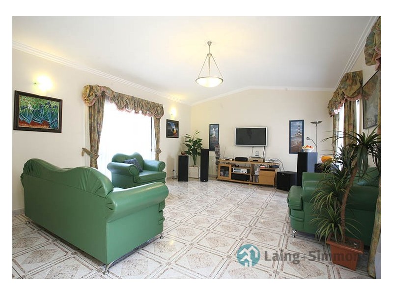 6 Rhys Place, Edensor Park NSW 2176