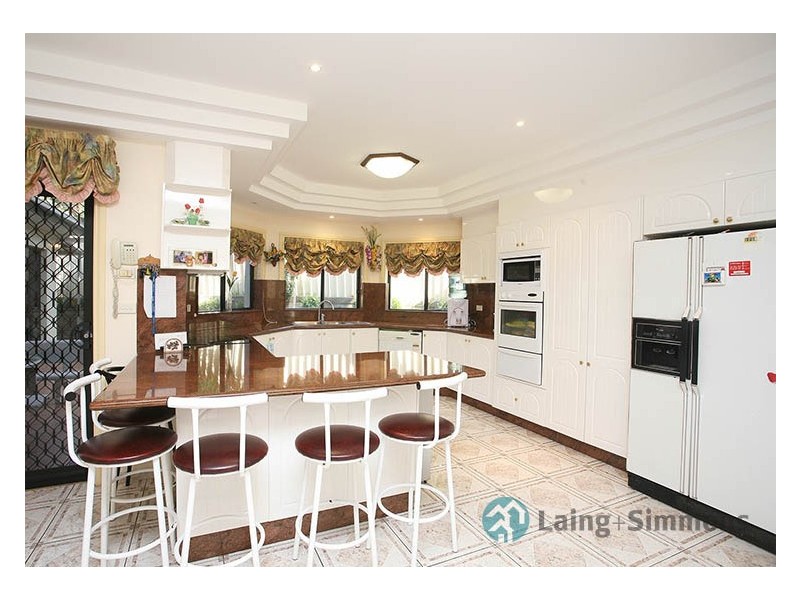 6 Rhys Place, Edensor Park NSW 2176