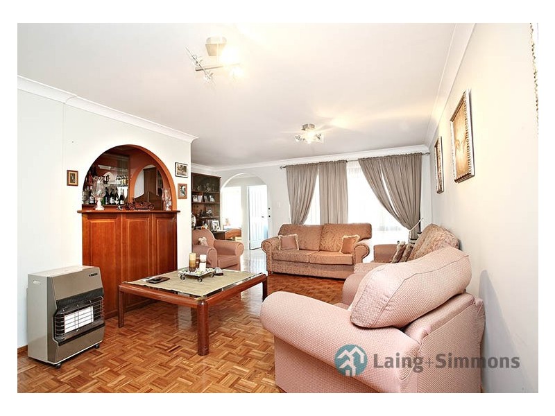 24 BERRY ST, Prairiewood NSW 2176