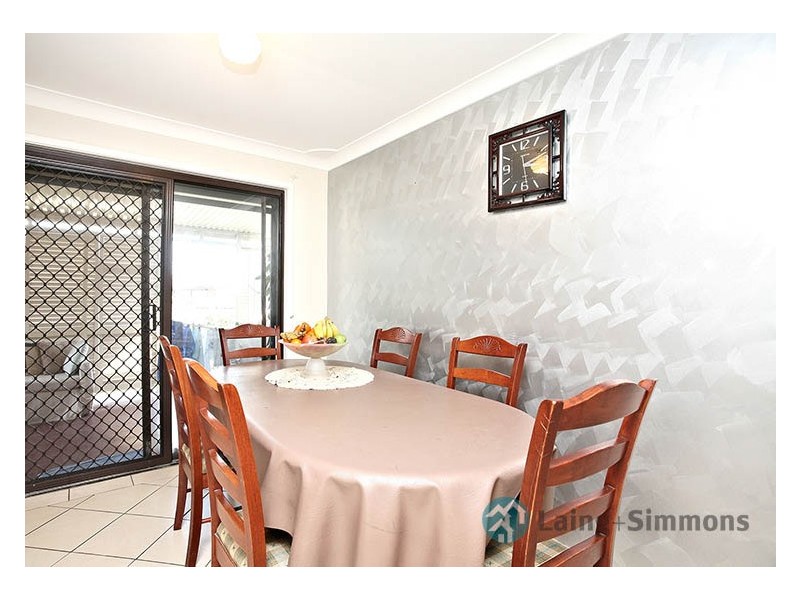 24 BERRY ST, Prairiewood NSW 2176
