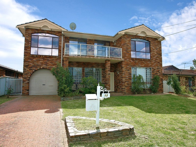 12 BERNADETTE PLACE, Fairfield NSW 2165