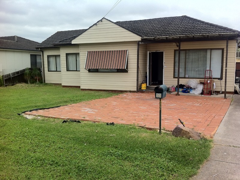 Fairfield West NSW 2165