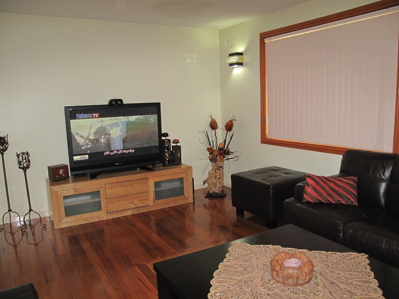 Fairfield West NSW 2165