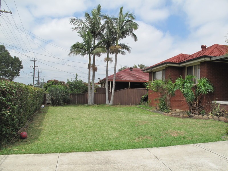 Fairfield West NSW 2165