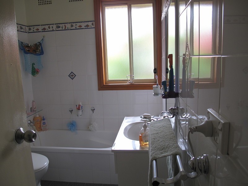 Fairfield West NSW 2165