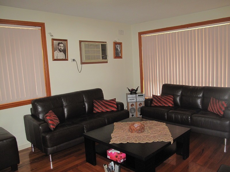 Fairfield West NSW 2165