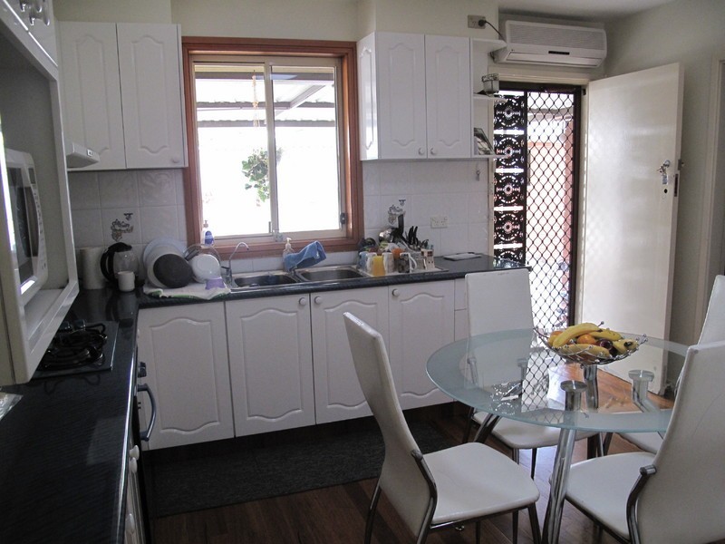 Fairfield West NSW 2165