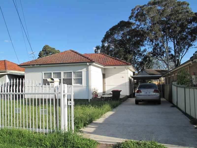 Fairfield NSW 2165